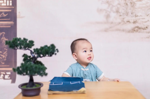 潮州三个月宝宝抬头不稳